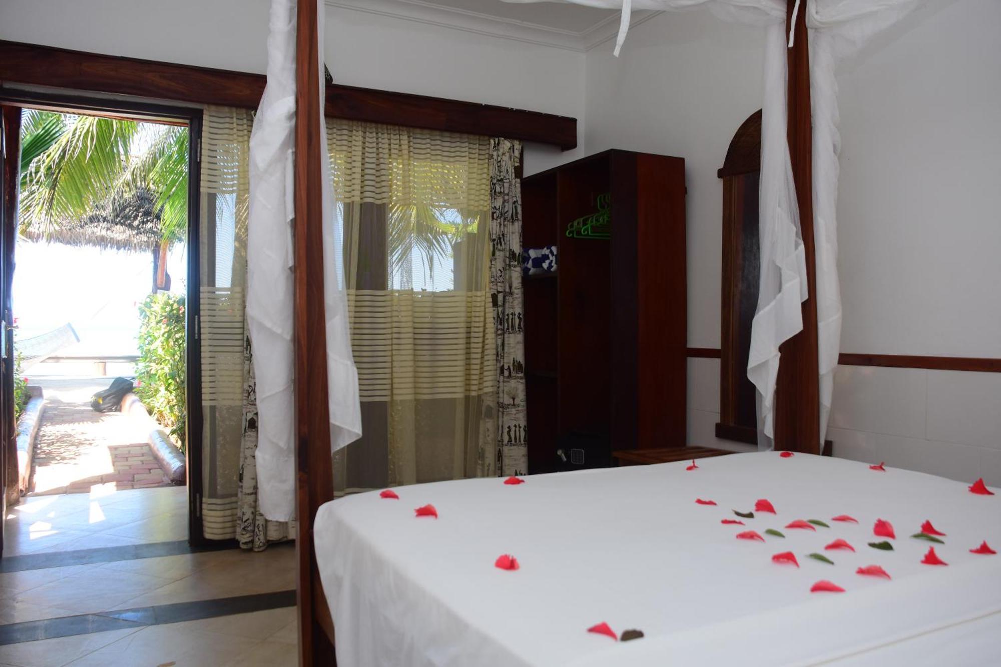 Mnarani Beach Cottages Нунгві Екстер'єр фото